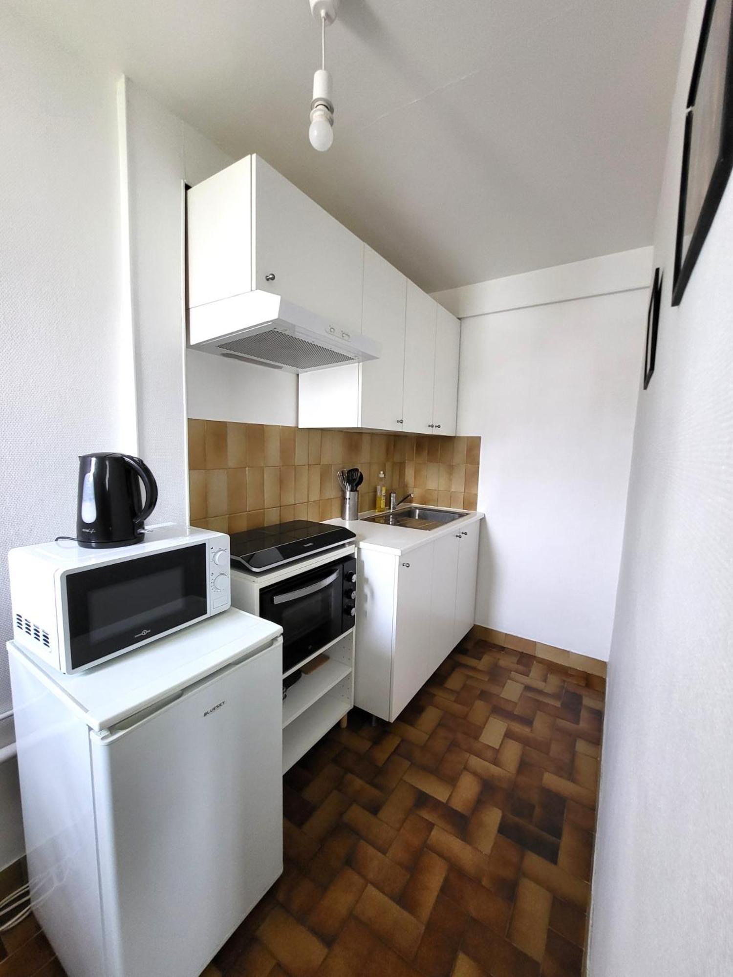 St-Quentin-En-Yvelines Plusieurs Appartements Avec Parking Трап Екстер'єр фото