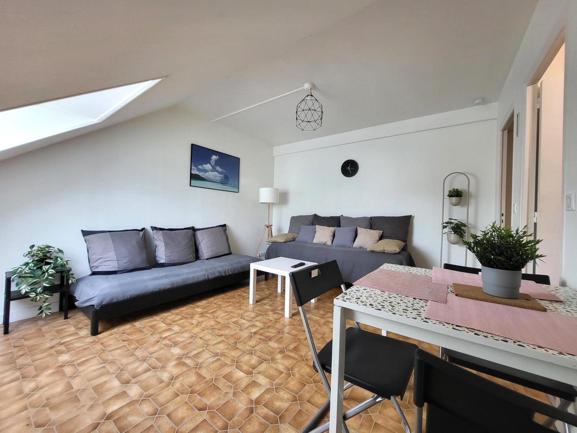 St-Quentin-En-Yvelines Plusieurs Appartements Avec Parking Трап Екстер'єр фото