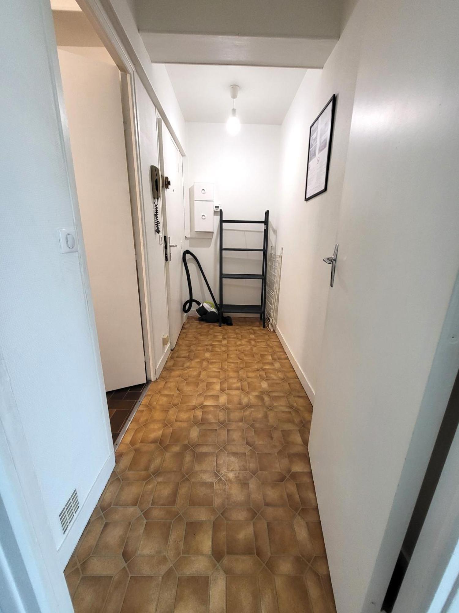 St-Quentin-En-Yvelines Plusieurs Appartements Avec Parking Трап Екстер'єр фото